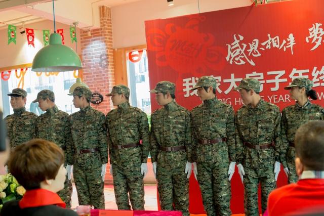 救援受困的鬃狼
